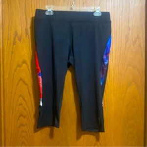 Reebok XL women’s capri 3/4 length leggings.